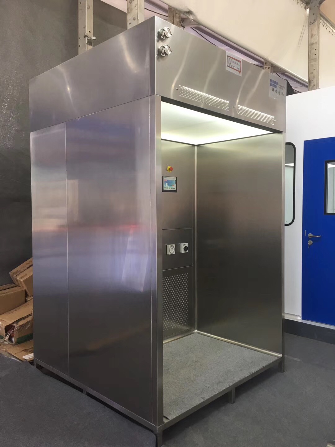 Negative Pressure Weighing Room